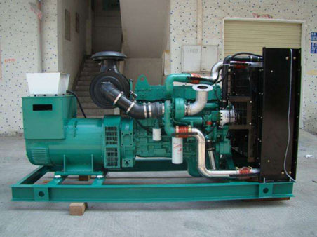 宜章1100kw康明斯柴油发电机组图片 宜章1100kw康明斯柴油发电机组图片